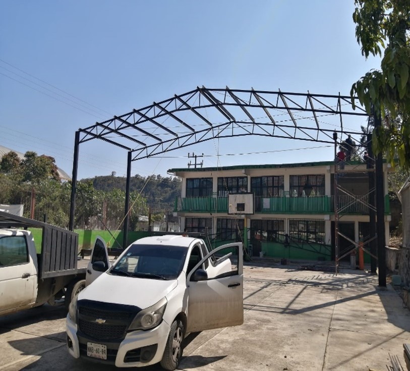 Fabricación de estructura para techumbre - imagen 2